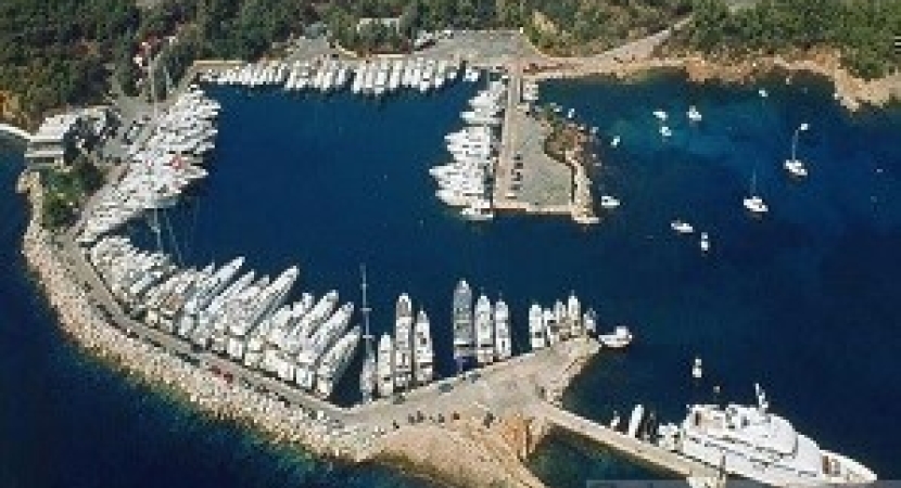 Astir Marina