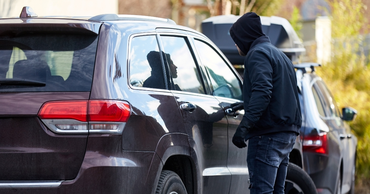 Car jacking 1200