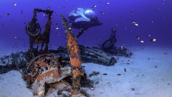 josh sub UBoat Worx Super Yacht Sub 3 Malta Wreck Diving